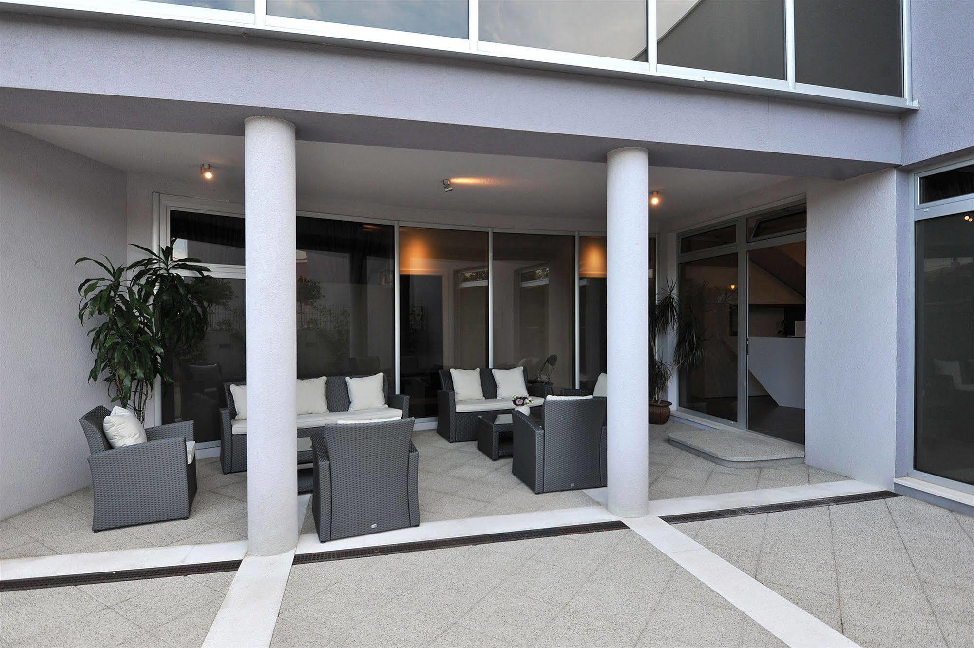 Apartments & Rooms Lavandula Exclusive Zadar Bagian luar foto